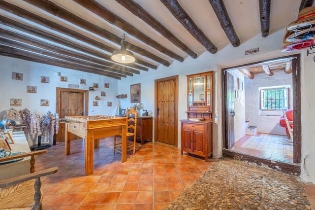 Finca/Casa Rural de 6 habitaciones en Colmenar en venta con garaje - 395.000 € (Ref: 9893691)