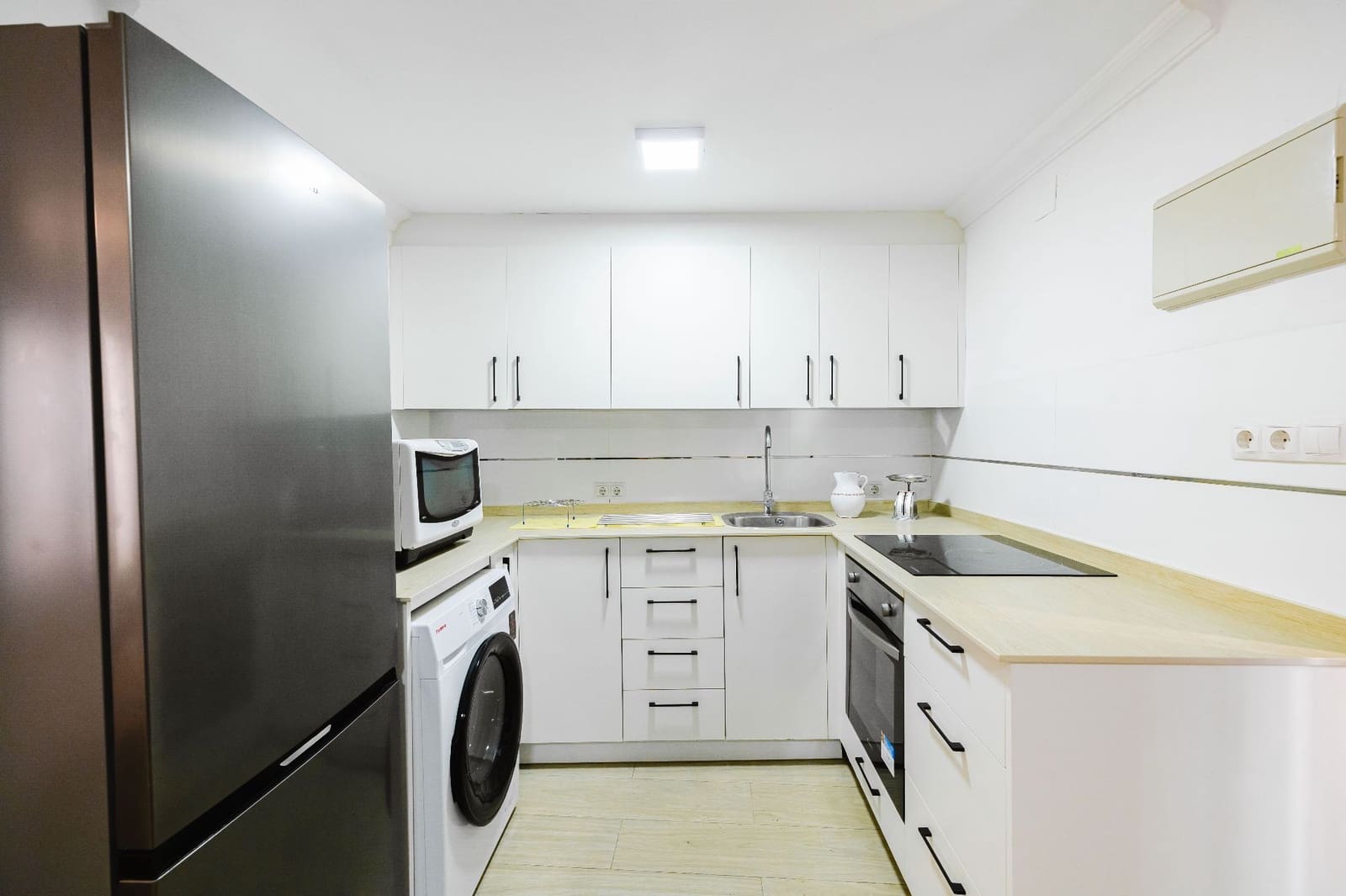 2 makuuhuone Huvila myytävänä paikassa Malaga kaupunki - 195 000 € (Ref: 9893693)