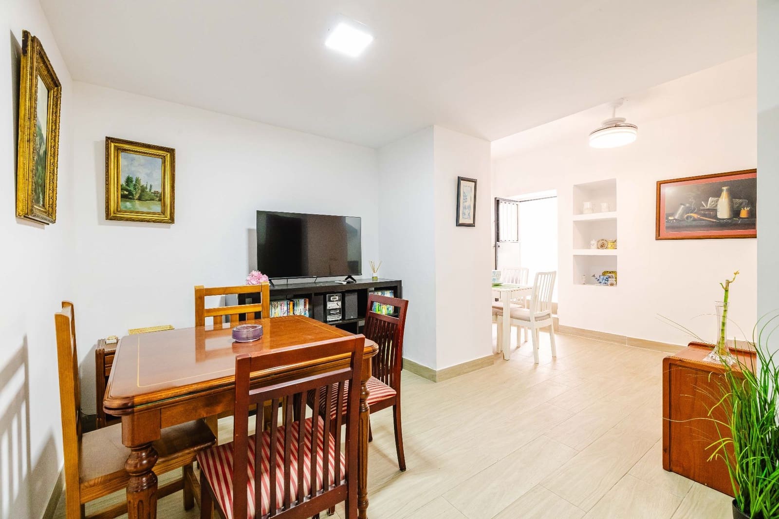 2 makuuhuone Huvila myytävänä paikassa Malaga kaupunki - 195 000 € (Ref: 9893693)