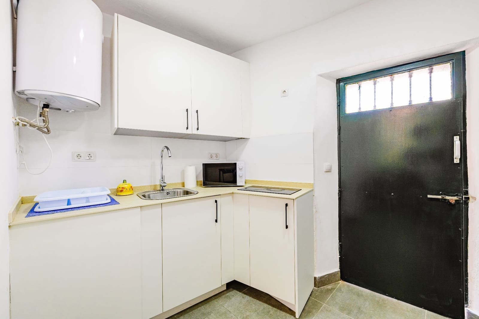 2 makuuhuone Huvila myytävänä paikassa Malaga kaupunki - 195 000 € (Ref: 9893693)
