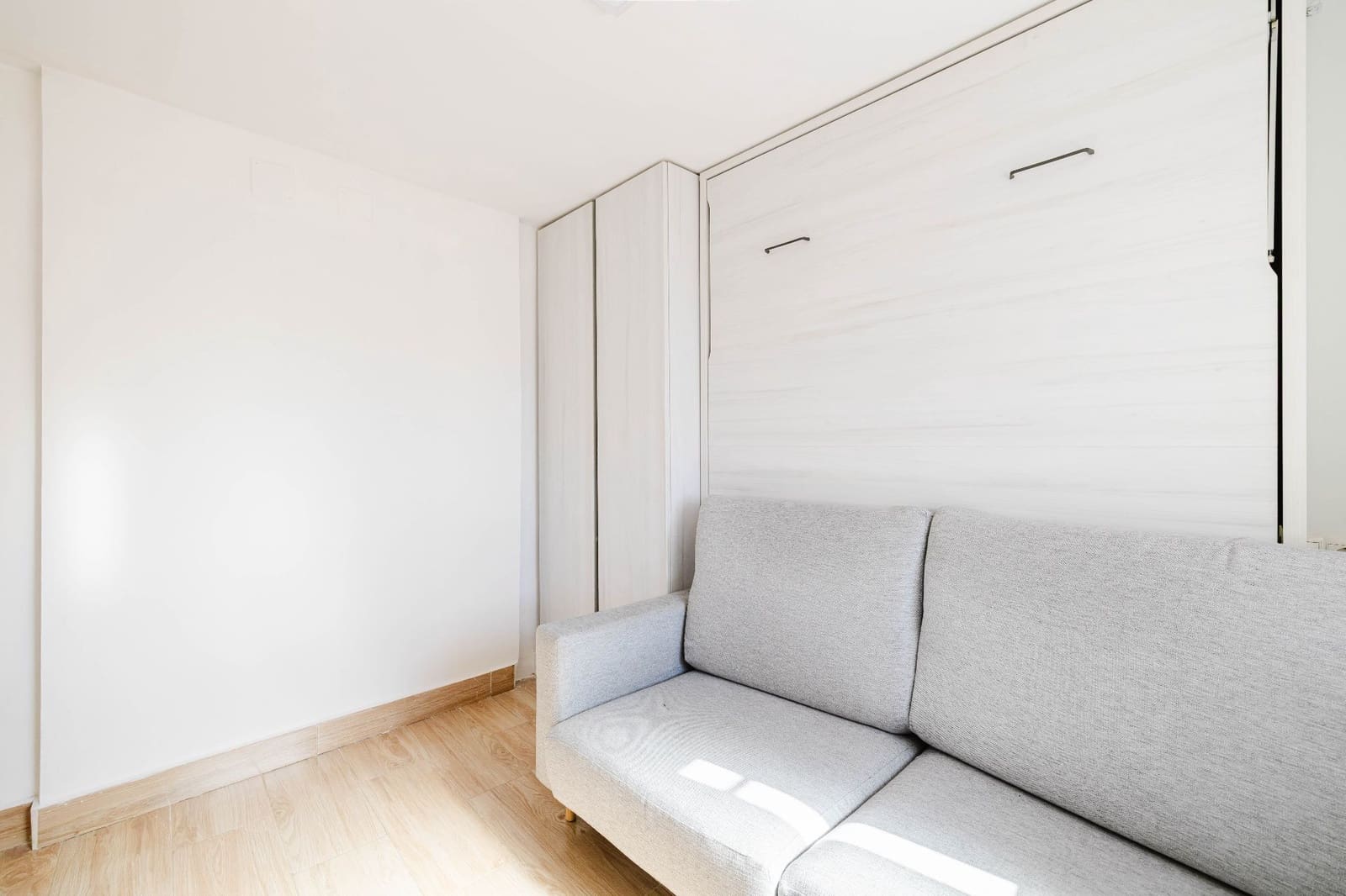 2 makuuhuone Huvila myytävänä paikassa Malaga kaupunki - 195 000 € (Ref: 9893693)