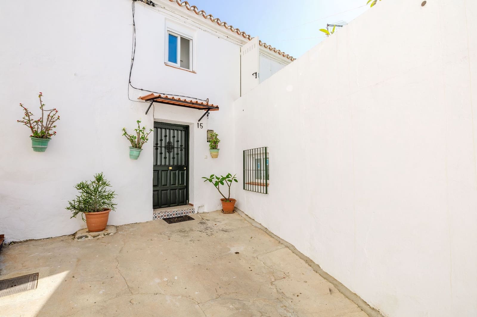2 makuuhuone Huvila myytävänä paikassa Malaga kaupunki - 195 000 € (Ref: 9893693)