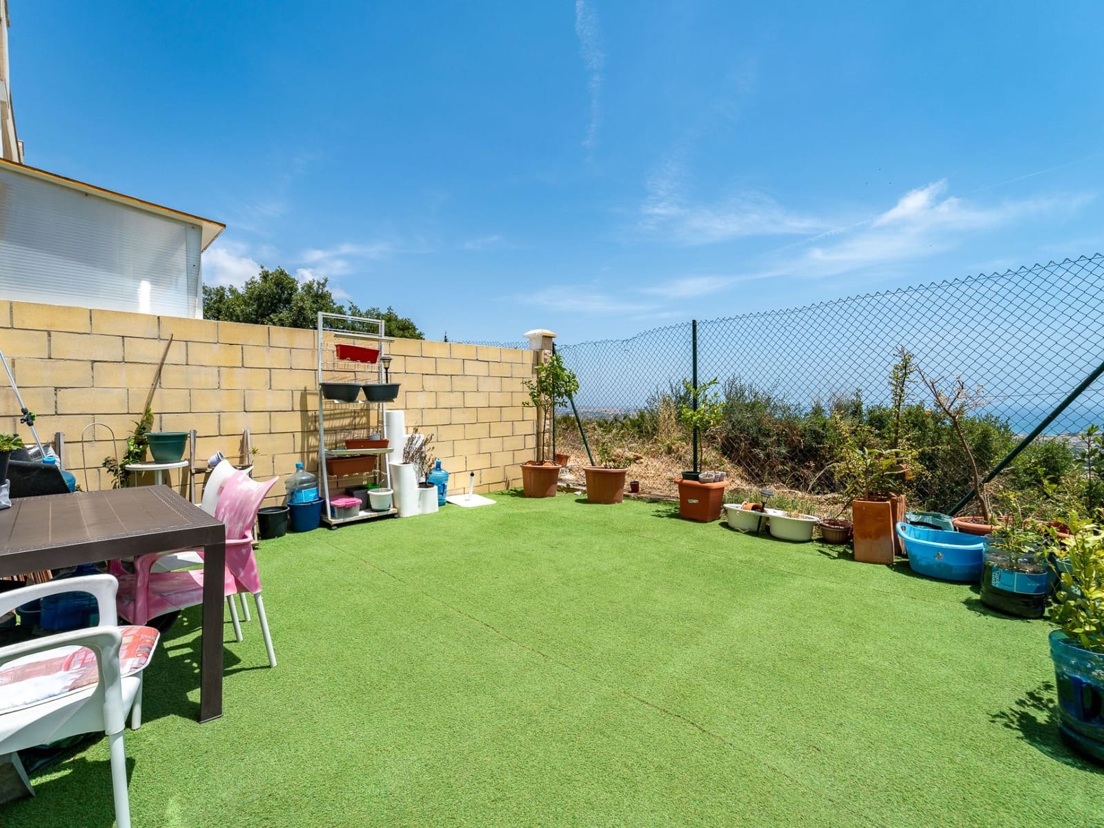 2 bedroom Flat for sale in Marbella with garage - € 240,000 (Ref: 9893694)