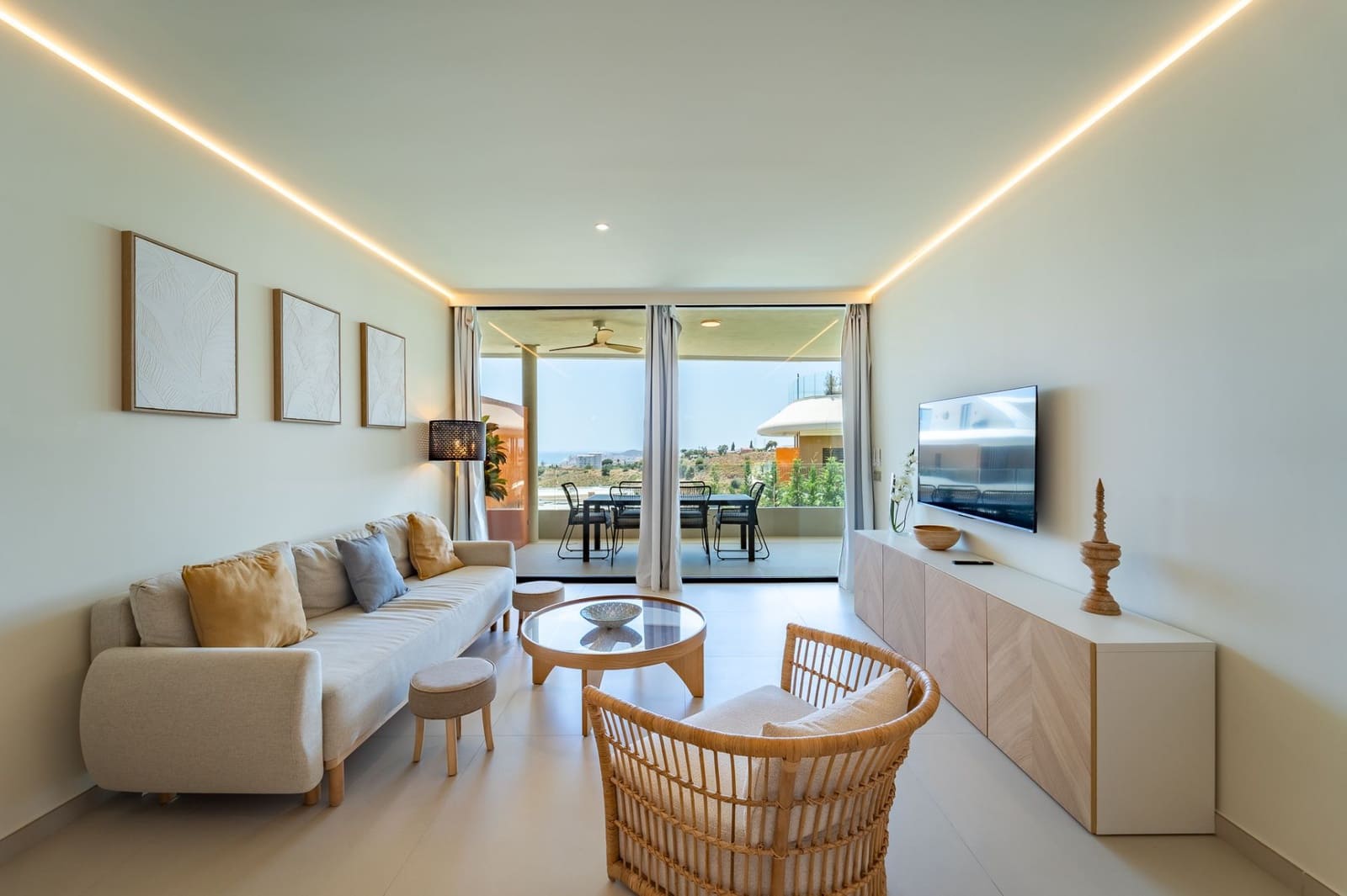 2 soveværelse Lejlighed til salg i Fuengirola med garage - € 599.990 (Ref: 9893695)