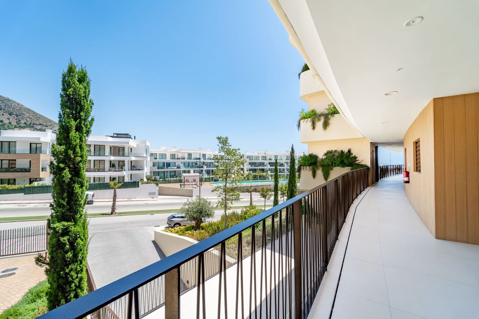 2 soveværelse Lejlighed til salg i Fuengirola med garage - € 599.990 (Ref: 9893695)