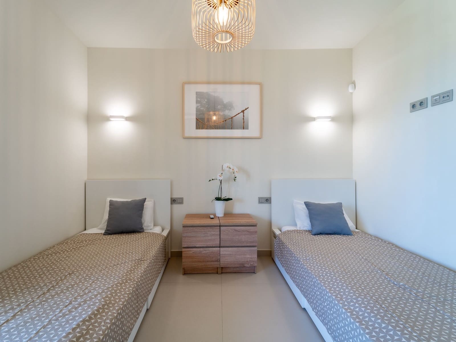 2 soveværelse Lejlighed til salg i Fuengirola med garage - € 599.990 (Ref: 9893695)