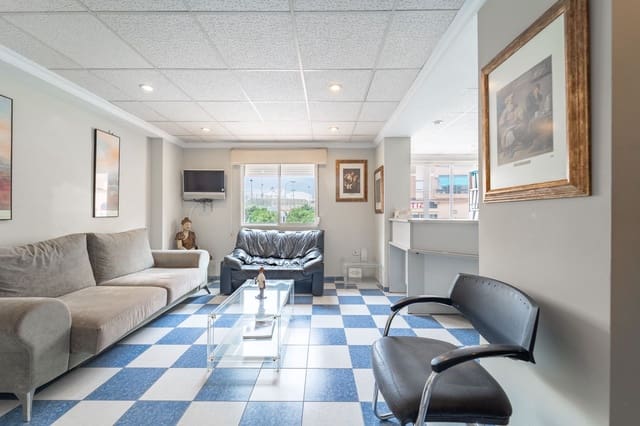 3 soveværelse Lejlighed til salg i Vélez-Málaga - € 240.000 (Ref: 9895747)