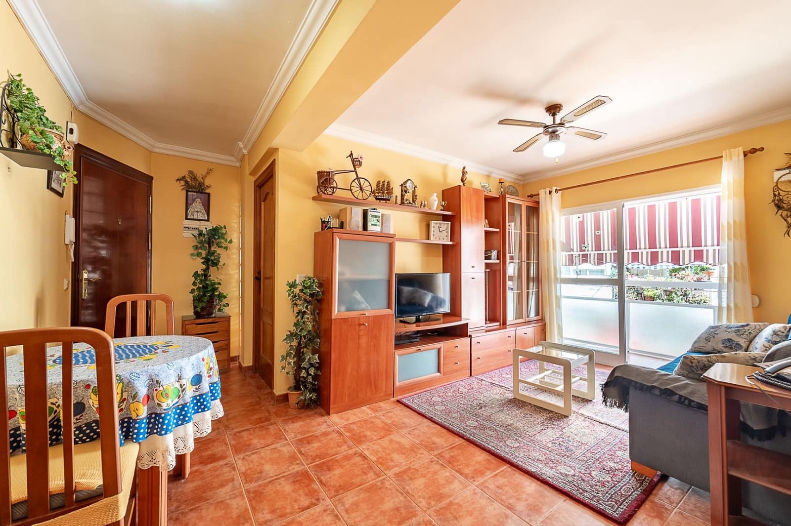 2 slaapkamer Flat te koop in Malaga stad - € 220.000 (Ref: 9895748)
