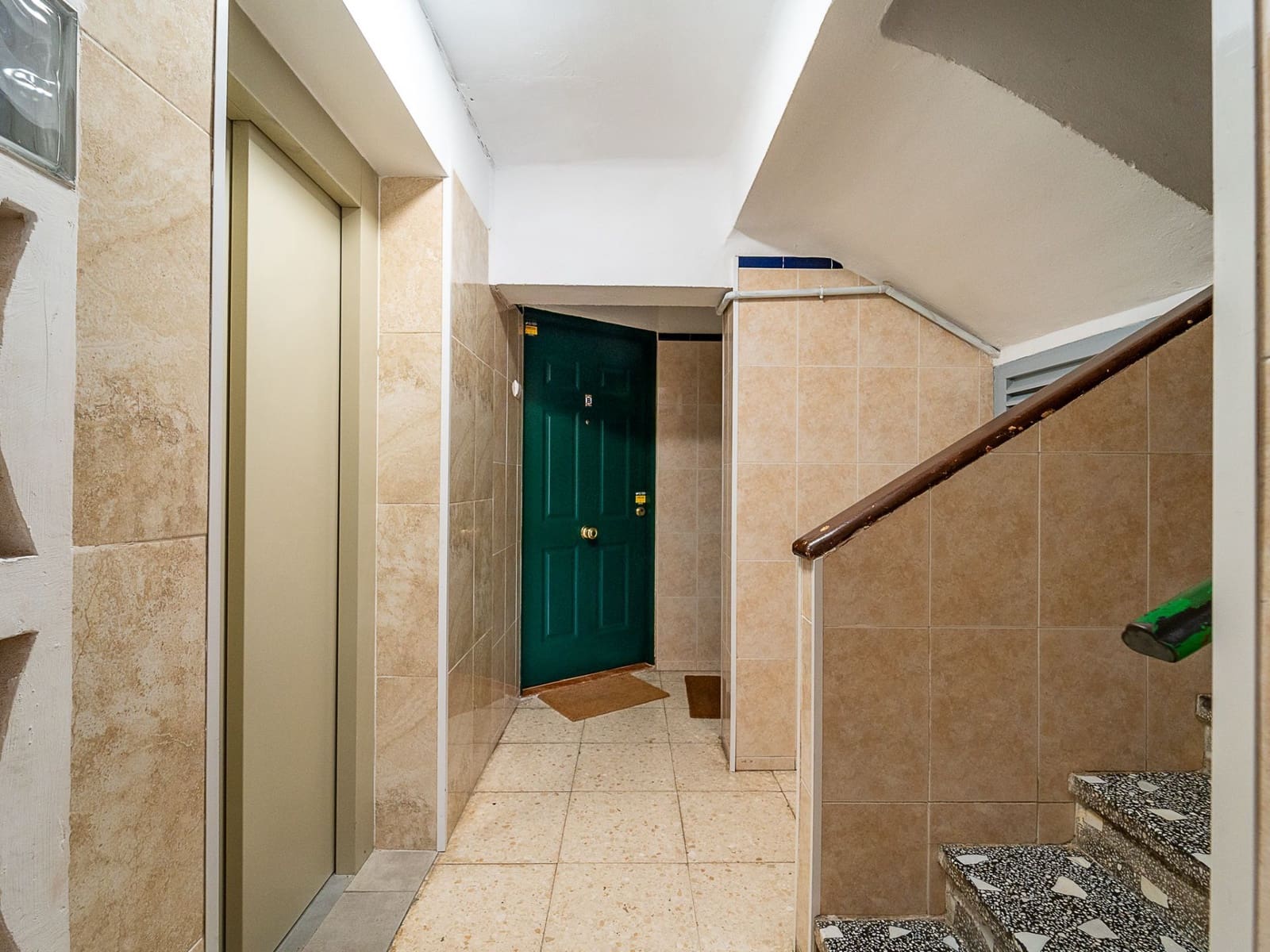 2 slaapkamer Flat te koop in Malaga stad - € 220.000 (Ref: 9895748)