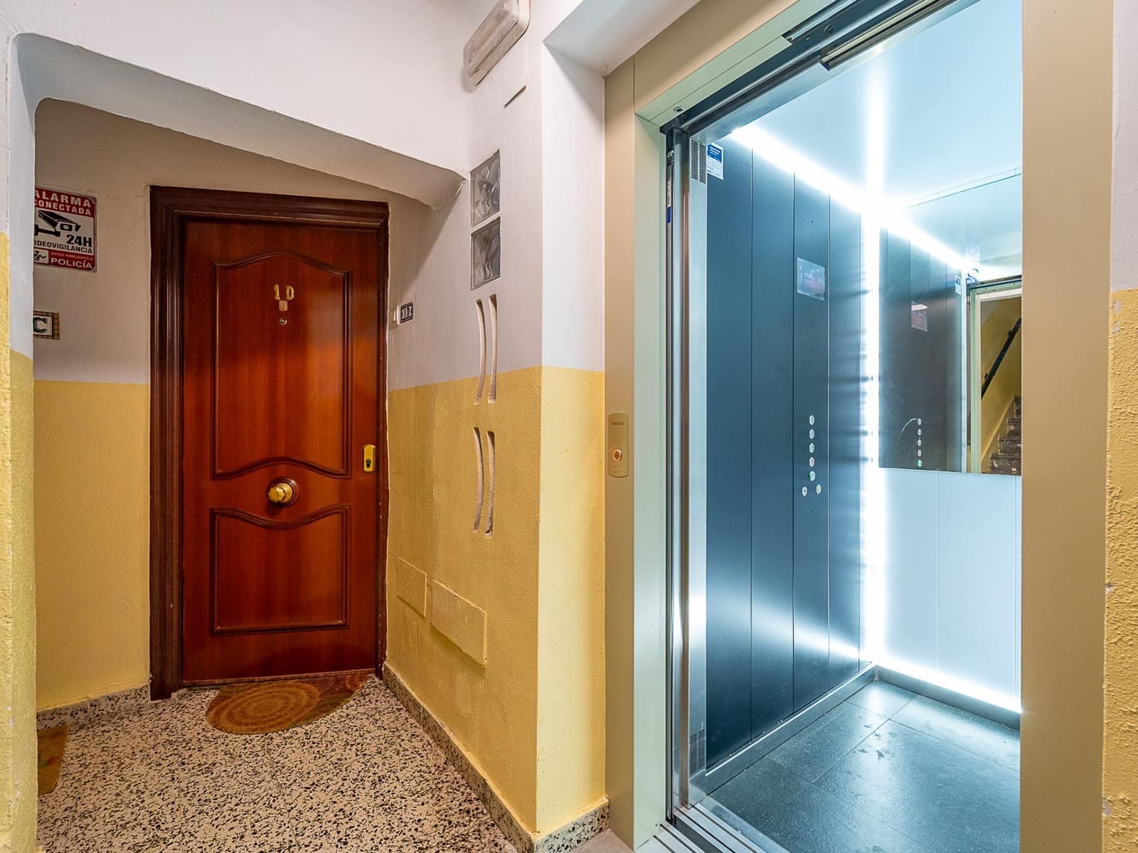 2 slaapkamer Flat te koop in Malaga stad - € 220.000 (Ref: 9895748)