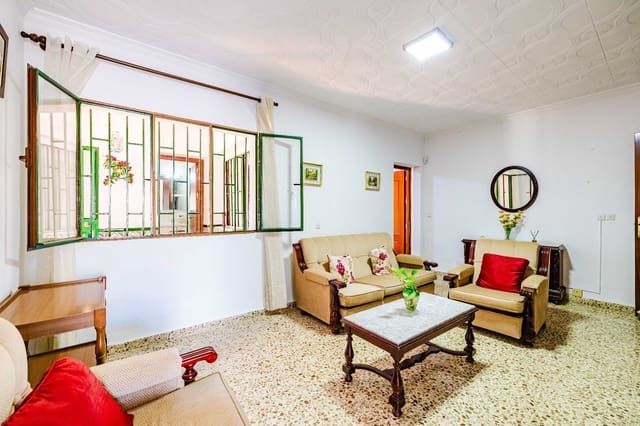 3 Zimmer Doppelhaus zu verkaufen in Málaga Stadt mit Garage - 310.000 € (Ref: 9898696)