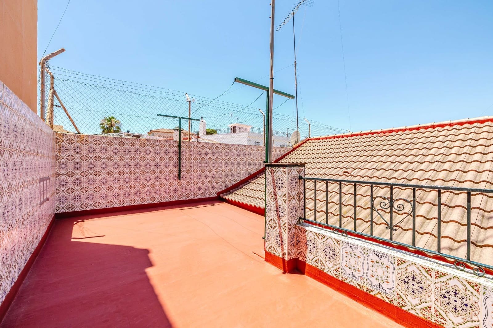 3 sypialnia Dom blizniak na sprzedaż w Miasto Malaga z garażem - 310 000 € (Ref: 9898696)