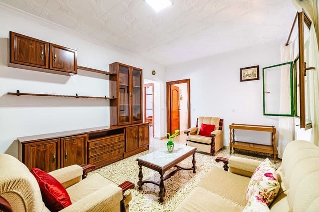 3 Zimmer Doppelhaus zu verkaufen in Málaga Stadt mit Garage - 310.000 € (Ref: 9898696)