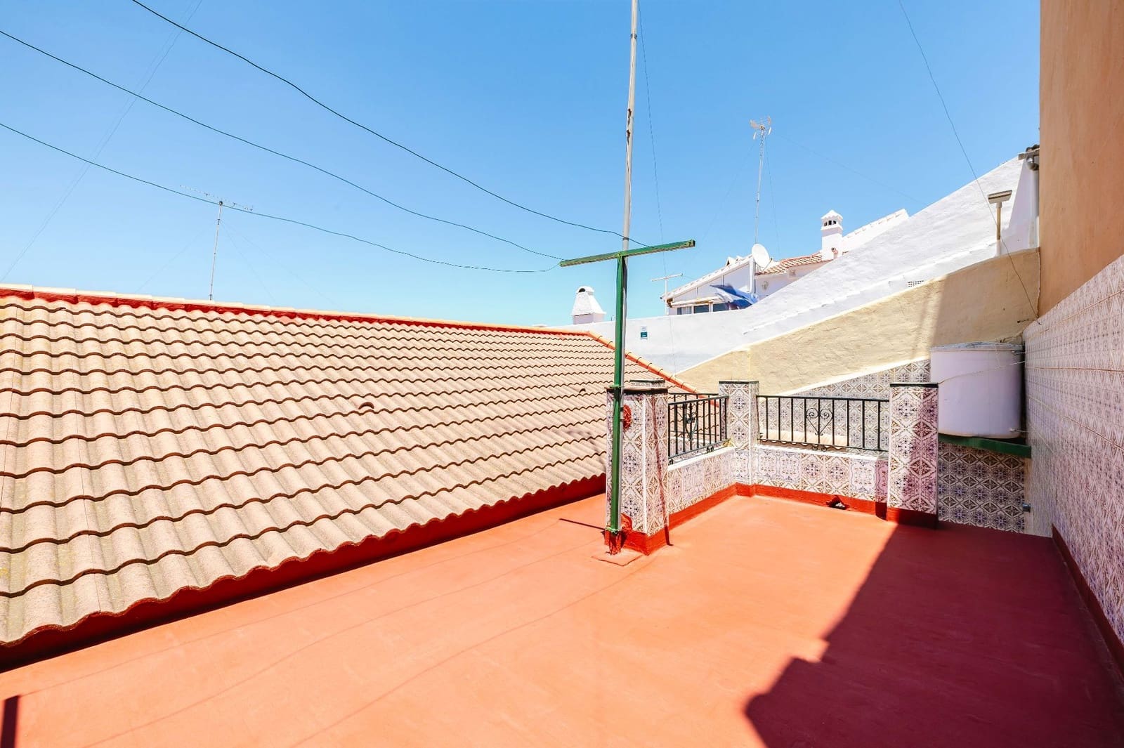 3 sypialnia Dom blizniak na sprzedaż w Miasto Malaga z garażem - 310 000 € (Ref: 9898696)