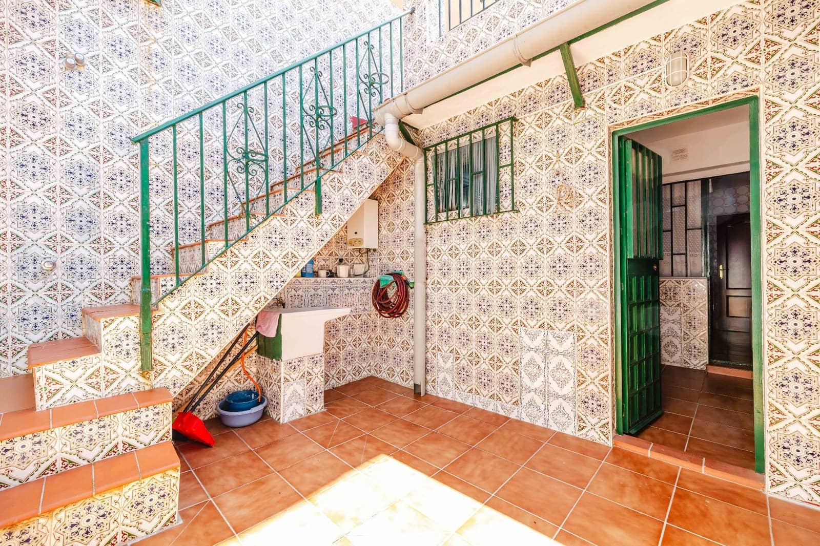 3 sypialnia Dom blizniak na sprzedaż w Miasto Malaga z garażem - 310 000 € (Ref: 9898696)