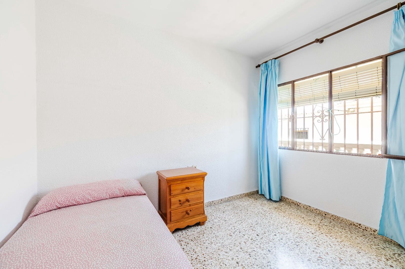 3 sypialnia Dom blizniak na sprzedaż w Miasto Malaga z garażem - 310 000 € (Ref: 9898696)