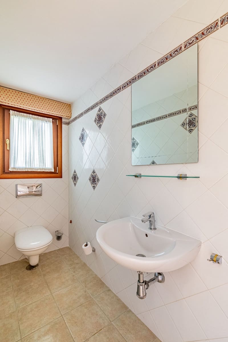 5 makuuhuone Huvila myytävänä paikassa Estepona mukana uima-altaan - 2 400 000 € (Ref: 9898697)
