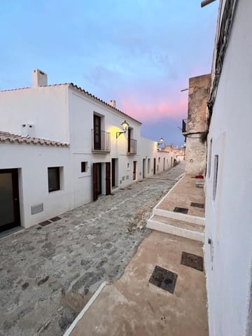 Casa de 1 habitación en Ibiza / Eivissa ciudad en venta - 415.000 € (Ref: 9898698)