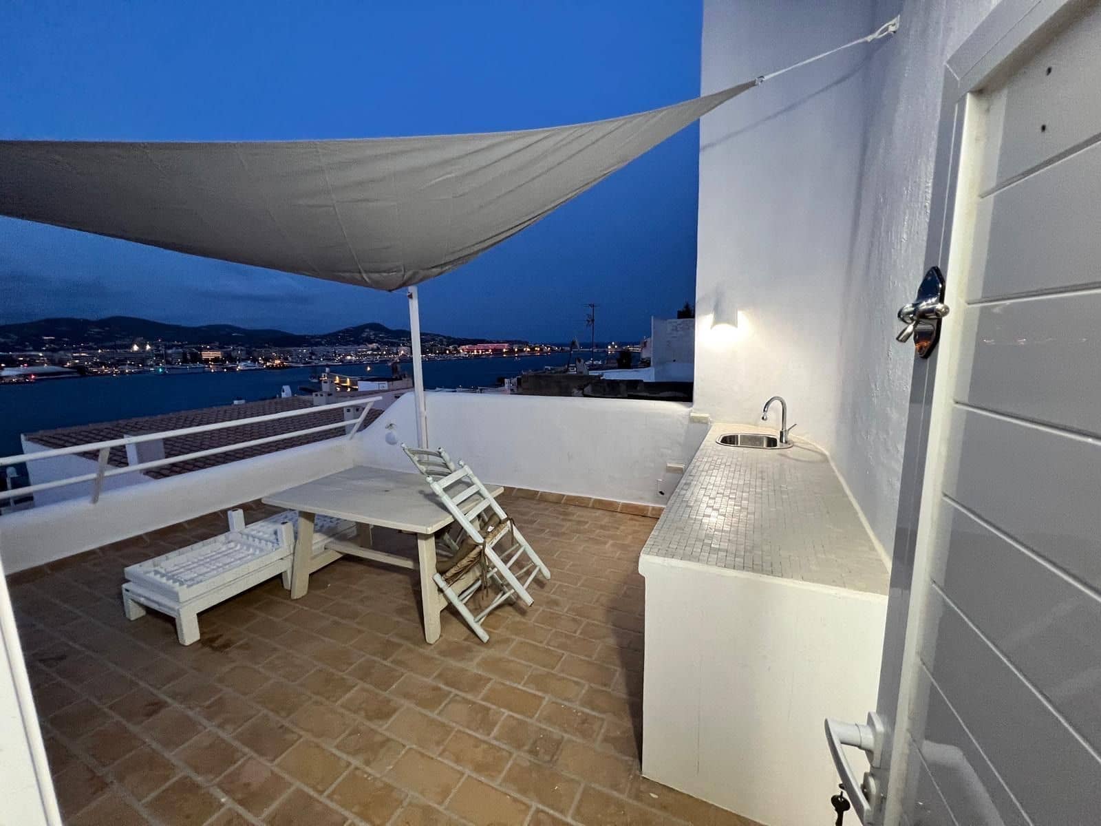 Casa de 1 habitación en Ibiza / Eivissa ciudad en venta - 415.000 € (Ref: 9898698)