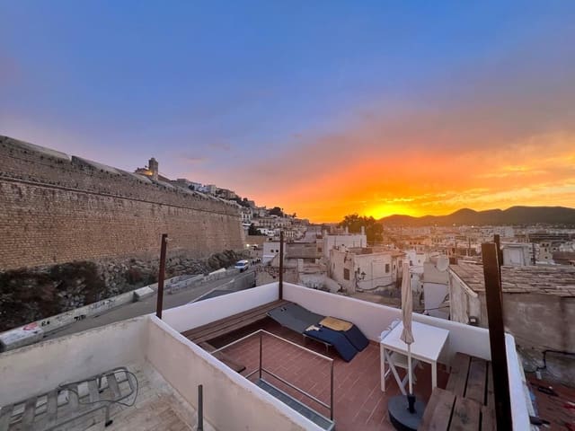 Casa de 1 habitación en Ibiza / Eivissa ciudad en venta - 415.000 € (Ref: 9898698)