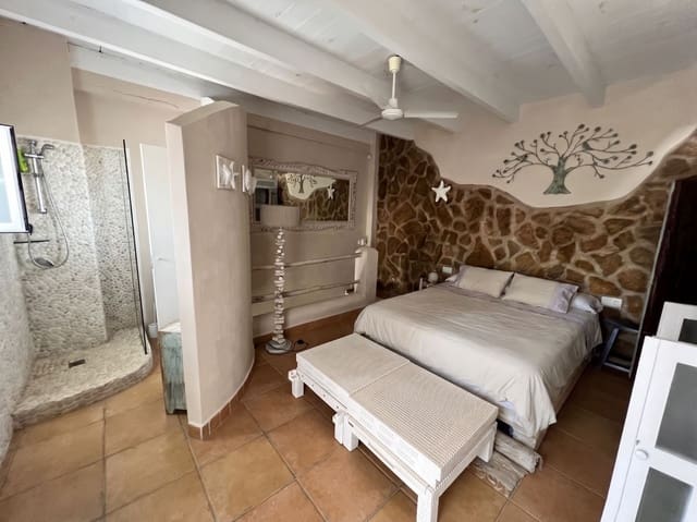 Casa de 1 habitación en Ibiza / Eivissa ciudad en venta - 415.000 € (Ref: 9898698)
