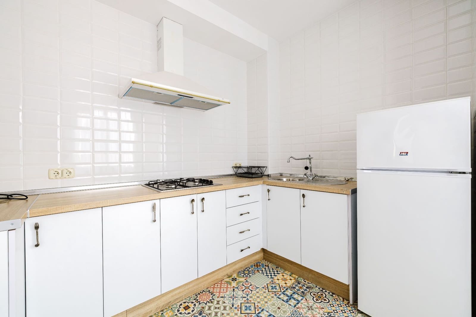 7 bedroom Villa for sale in Colmenar with garage - € 299,000 (Ref: 9902795)