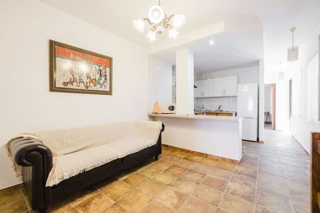 7 chambre Villa/Maison à vendre à Colmenar avec garage - 299 000 € (Ref: 9902795)