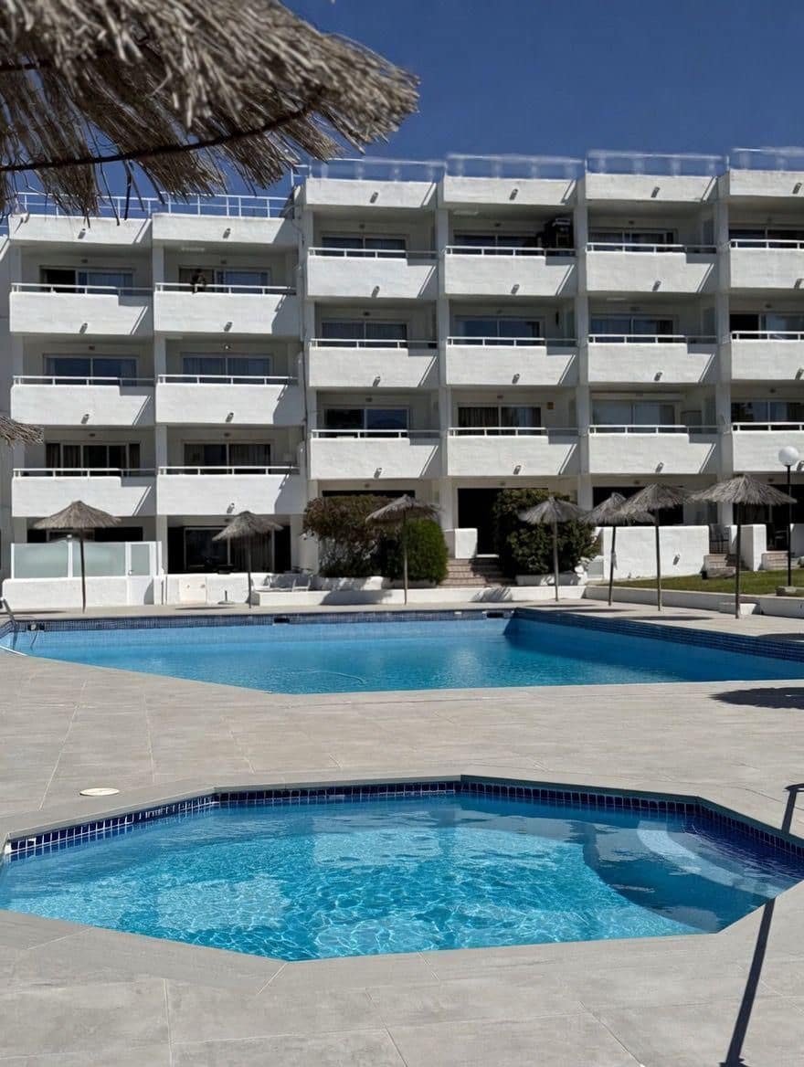 1 sovrum Lägenhet till salu i Ibiza stad med pool - 358 000 € (Ref: 9902796)