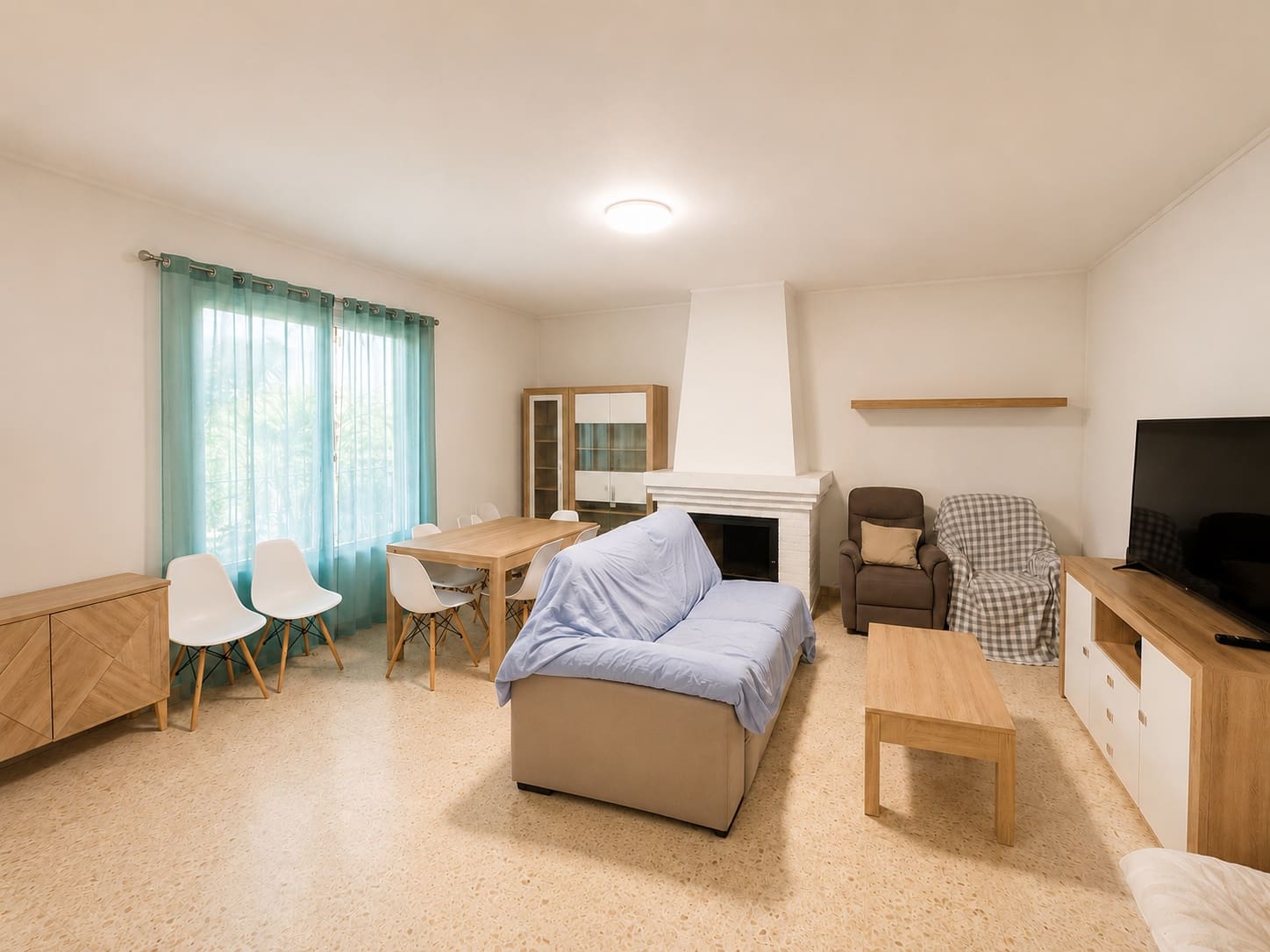 6 soveværelse Finca/Landehus til salg i Casabermeja med swimmingpool garage - € 451.000 (Ref: 9915190)