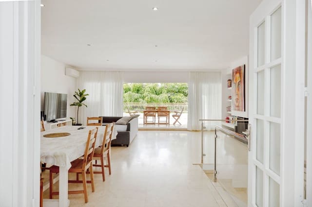 4 soverom Hus til salgs i Marbella - € 1 050 000 (Ref: 9919329)
