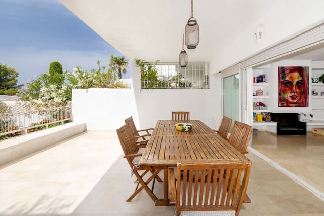 4 soverom Hus til salgs i Marbella - € 1 050 000 (Ref: 9919329)