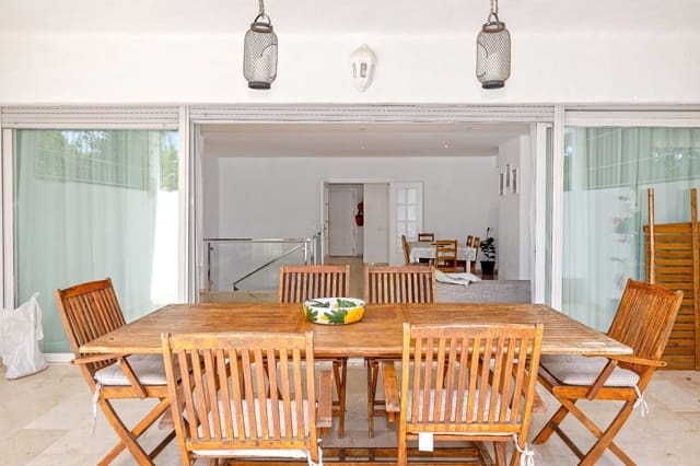 4 soverom Hus til salgs i Marbella - € 1 050 000 (Ref: 9919329)