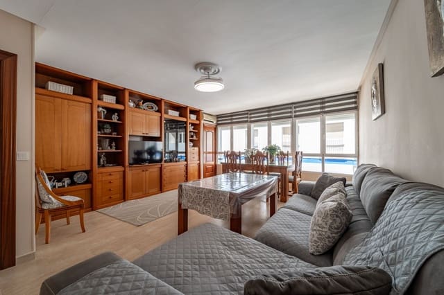 3 bedroom Flat for sale in Estepona - € 410,000 (Ref: 9921664)