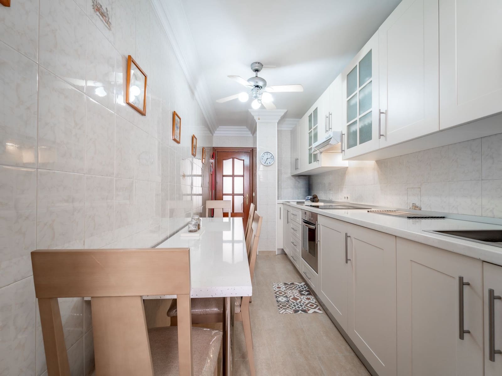 3 bedroom Flat for sale in Estepona - € 410,000 (Ref: 9921664)