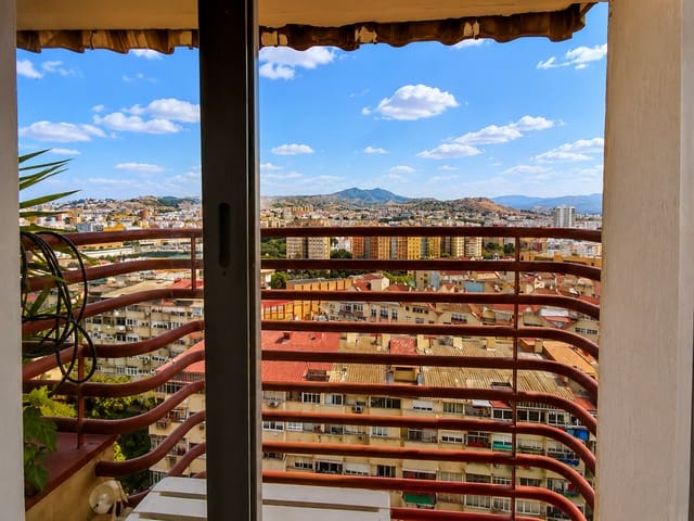 3 soveværelse Lejlighed til salg i Málaga by - € 418.000 (Ref: 9921665)