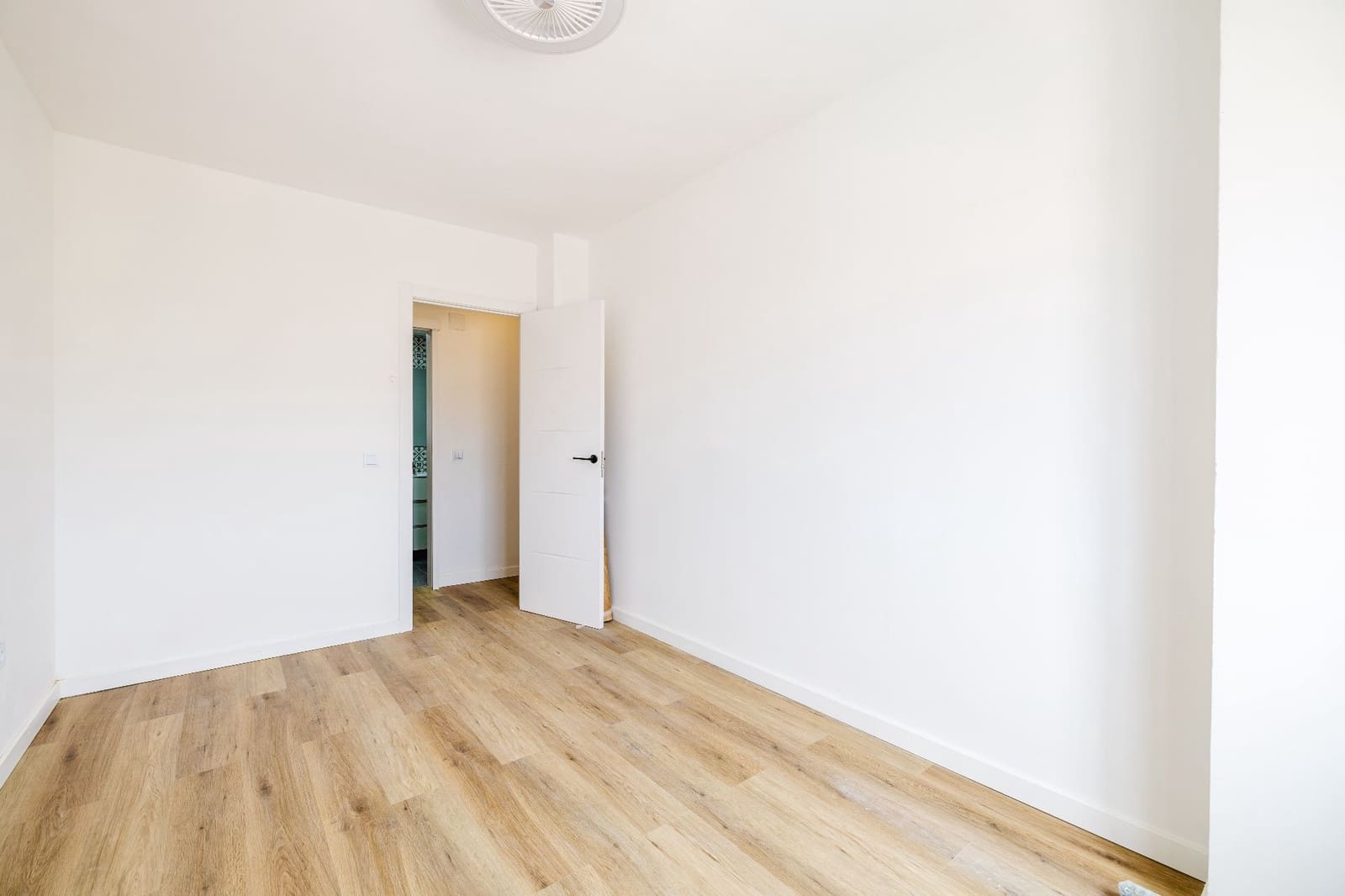 3 slaapkamer Flat te koop in Malaga stad - € 389.000 (Ref: 9921665)