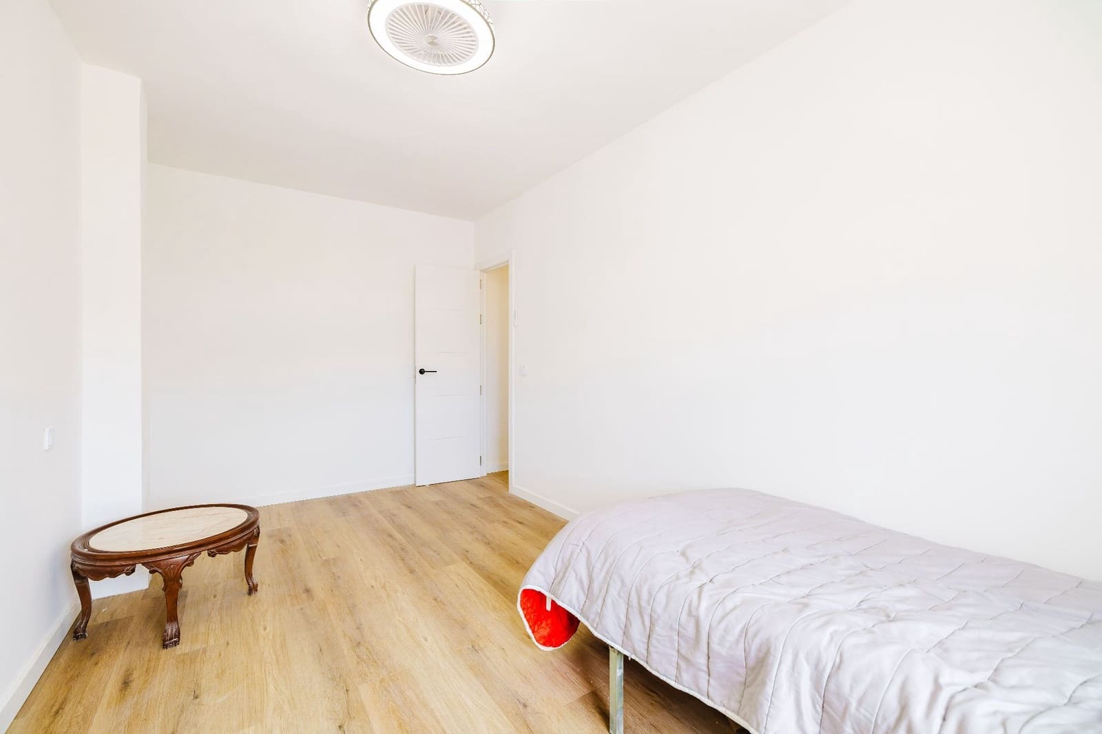 3 slaapkamer Flat te koop in Malaga stad - € 389.000 (Ref: 9921665)