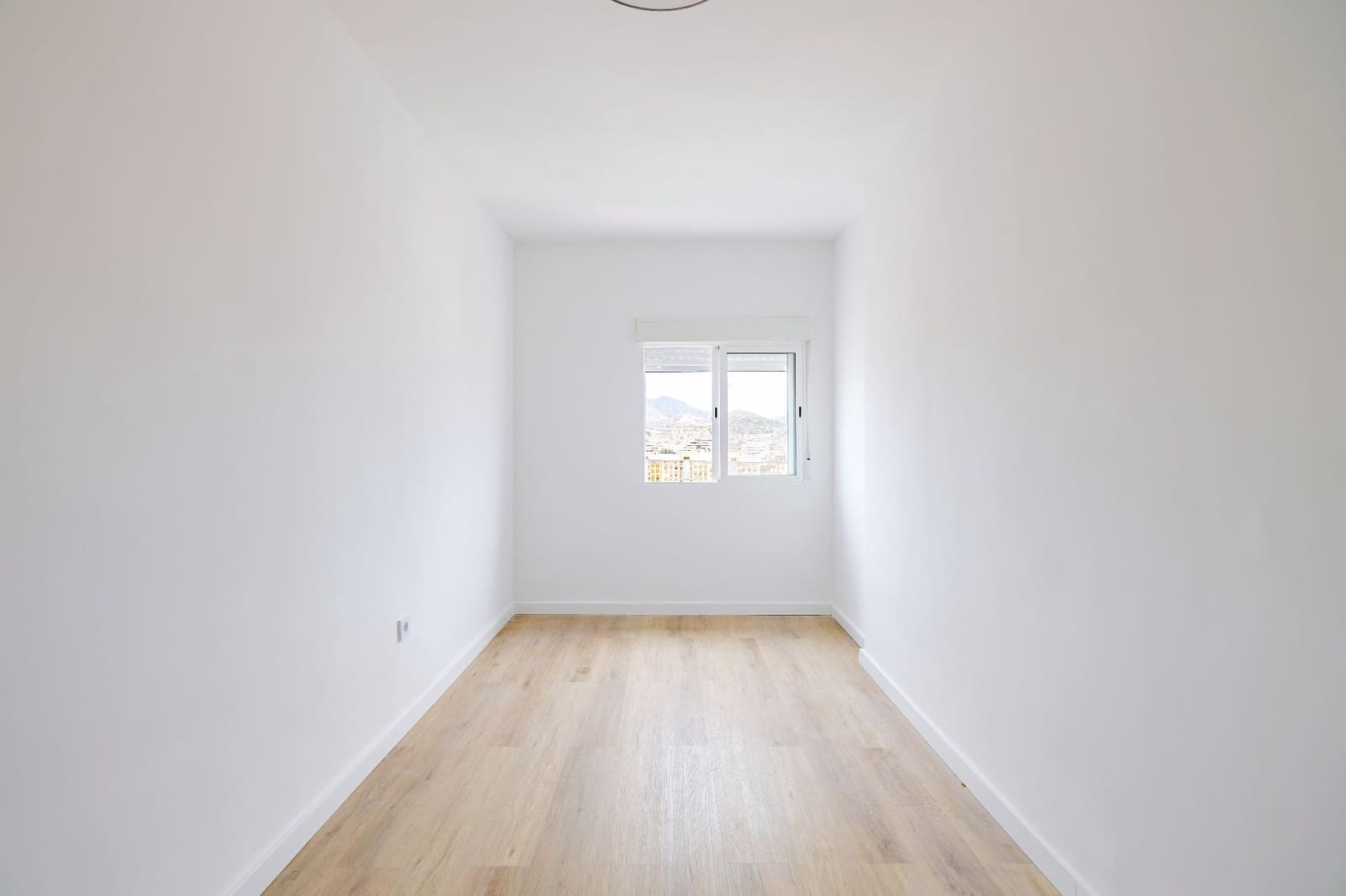 3 slaapkamer Flat te koop in Malaga stad - € 389.000 (Ref: 9921665)