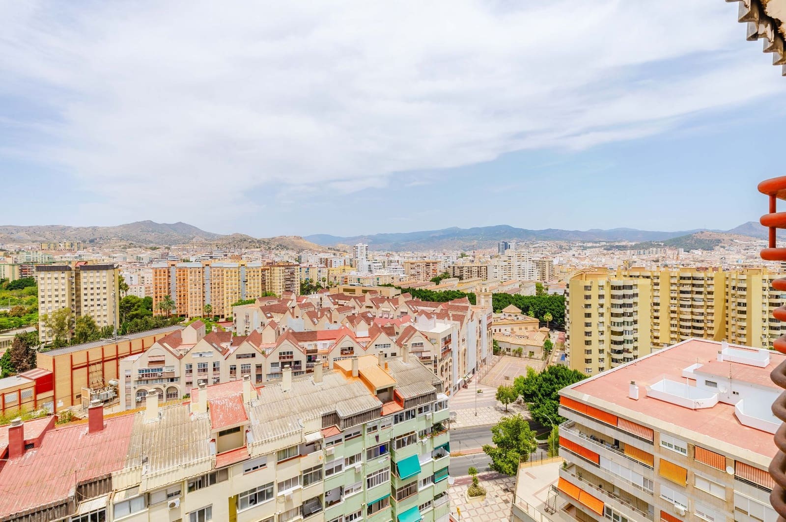 3 slaapkamer Flat te koop in Malaga stad - € 389.000 (Ref: 9921665)
