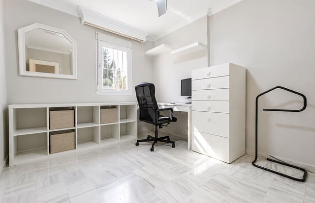 3 soveværelse Byhus til salg i Rincón de la Victoria med swimmingpool garage - € 430.000 (Ref: 9921667)
