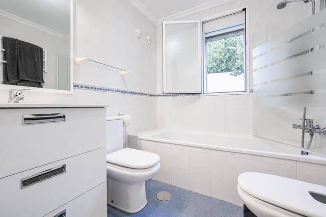 3 soveværelse Byhus til salg i Rincón de la Victoria med swimmingpool garage - € 430.000 (Ref: 9921667)