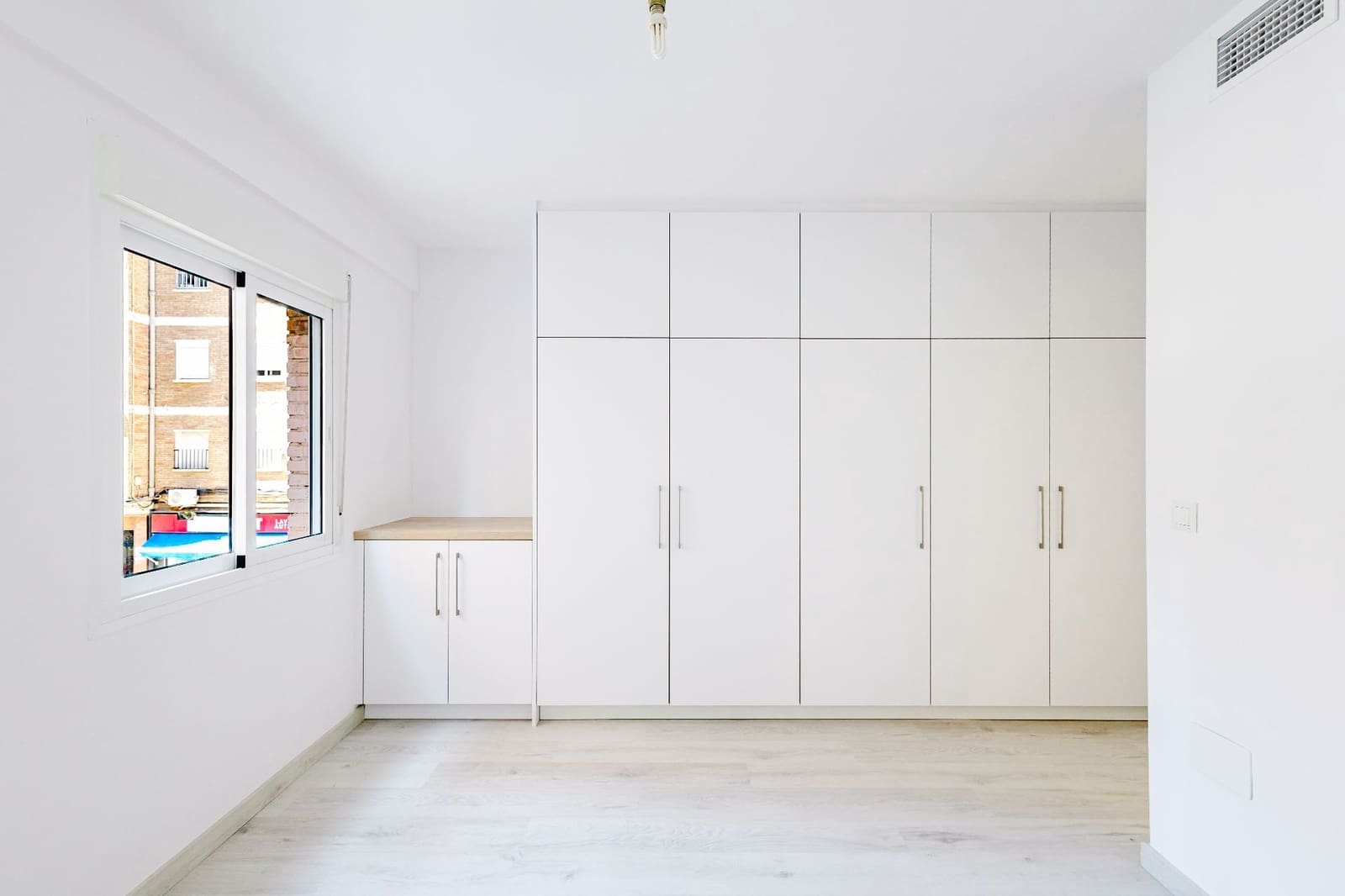 2 soveværelse Lejlighed til salg i Malaga by - € 339.000 (Ref: 9921669)