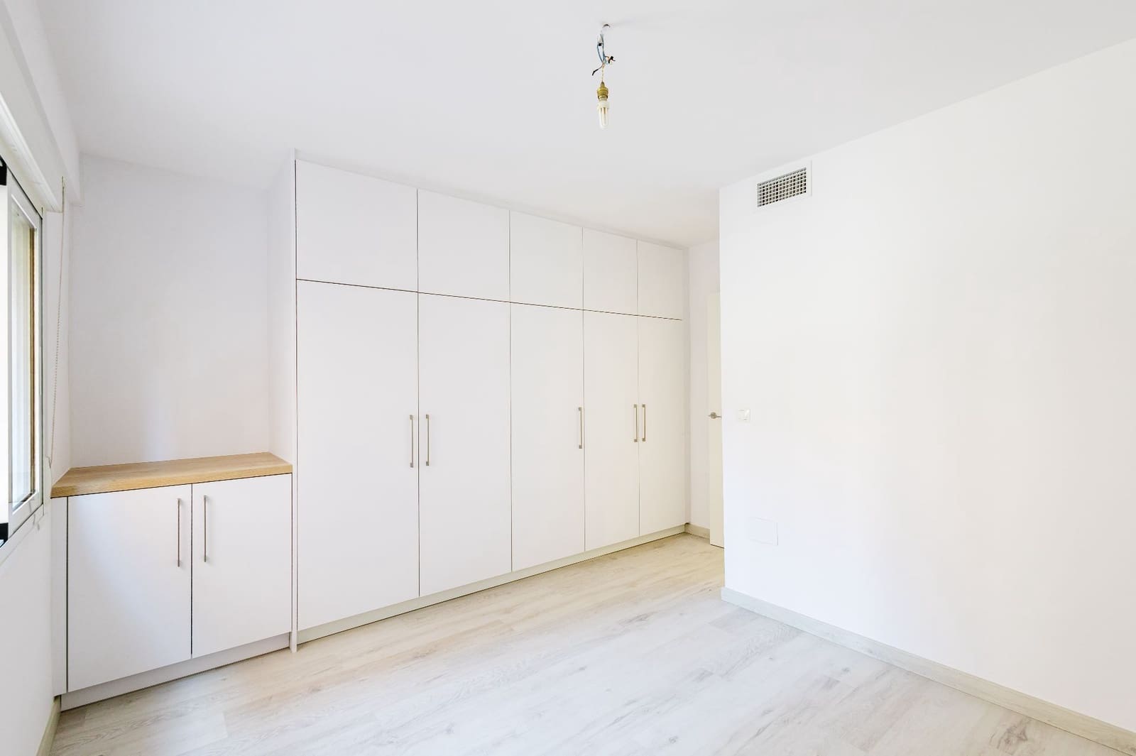 2 soveværelse Lejlighed til salg i Malaga by - € 339.000 (Ref: 9921669)