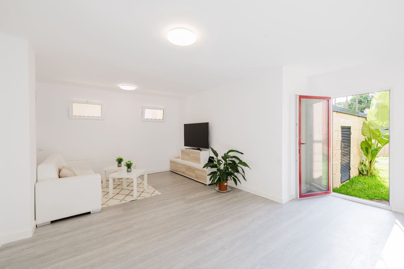 4 Zimmer Villa zu verkaufen in Benahavis mit Pool Garage - 699.000 € (Ref: 9923194)