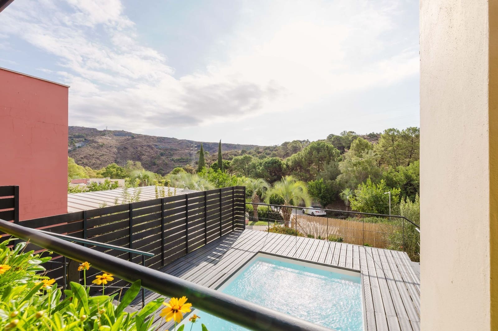 4 Zimmer Villa zu verkaufen in Benahavis mit Pool Garage - 699.000 € (Ref: 9923194)