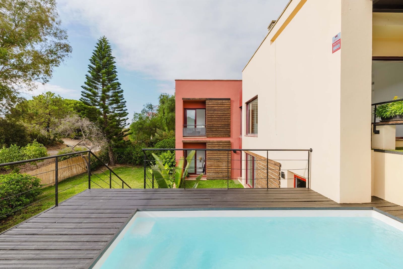 4 Zimmer Villa zu verkaufen in Benahavis mit Pool Garage - 699.000 € (Ref: 9923194)