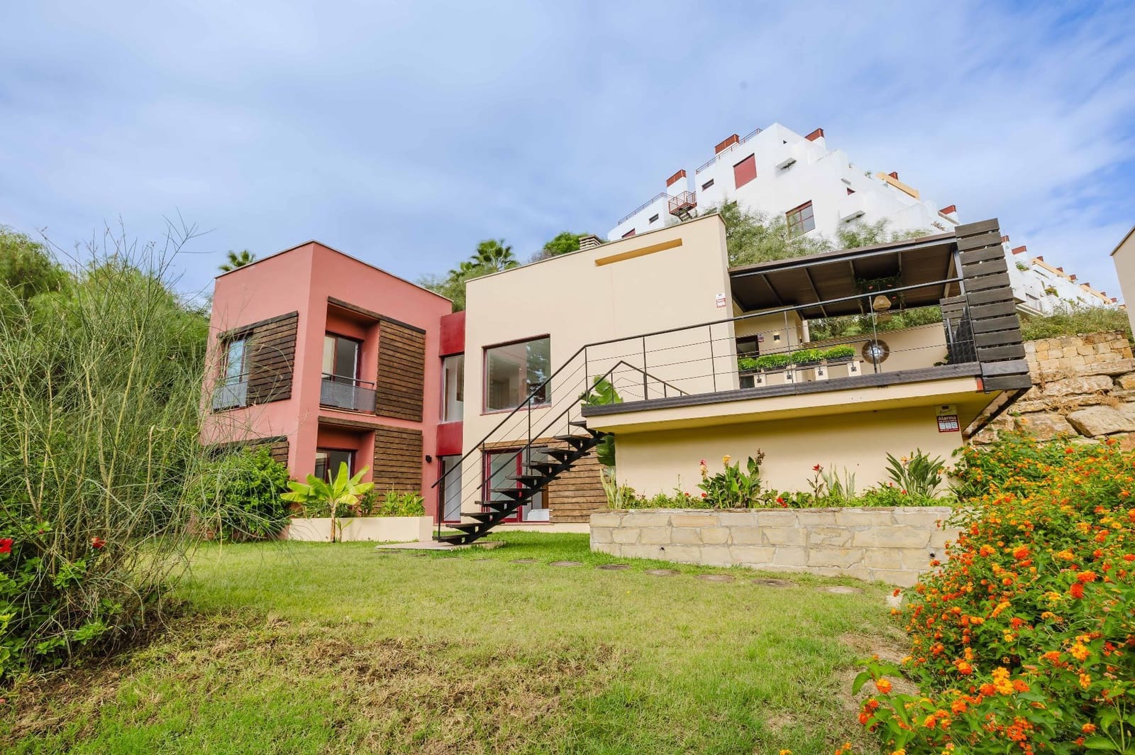 4 Zimmer Villa zu verkaufen in Benahavis mit Pool Garage - 699.000 € (Ref: 9923194)