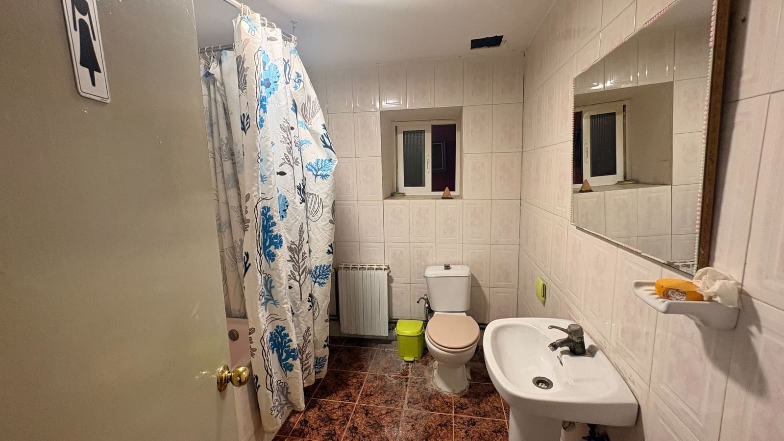 8 bedroom Townhouse for sale in Villanueva del Trabuco - € 220,000 (Ref: 9923198)