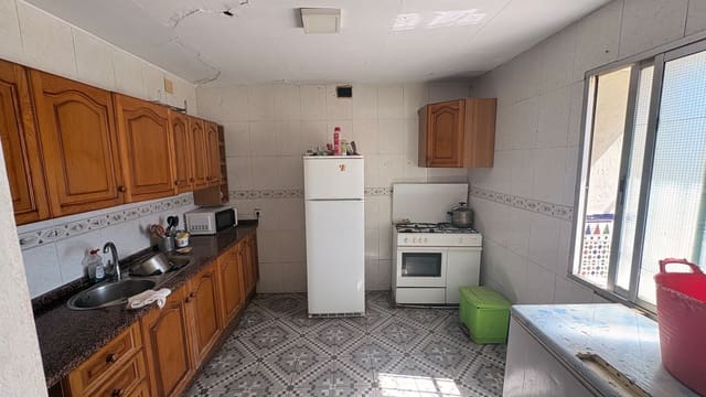 8 slaapkamer Huis te koop in Villanueva del Trabuco - € 220.000 (Ref: 9923198)