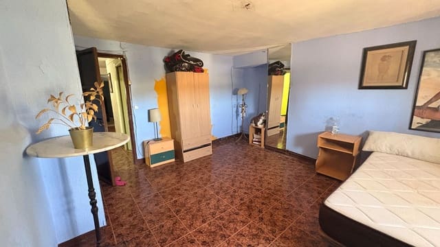 8 slaapkamer Huis te koop in Villanueva del Trabuco - € 220.000 (Ref: 9923198)